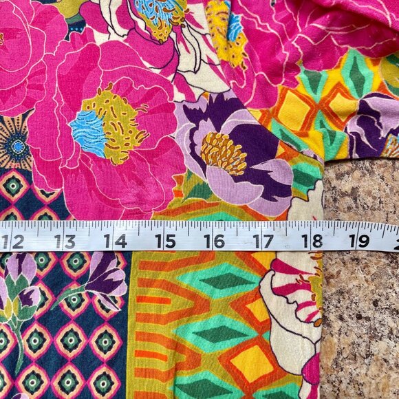 Johnny Was Maggie Short Sleeve Crewneck Swing Tee Size S - Picture 8 of 10